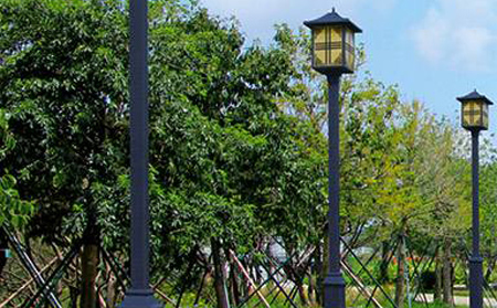 太阳能兴海庭院灯价格为何差三倍？关键看这几点
